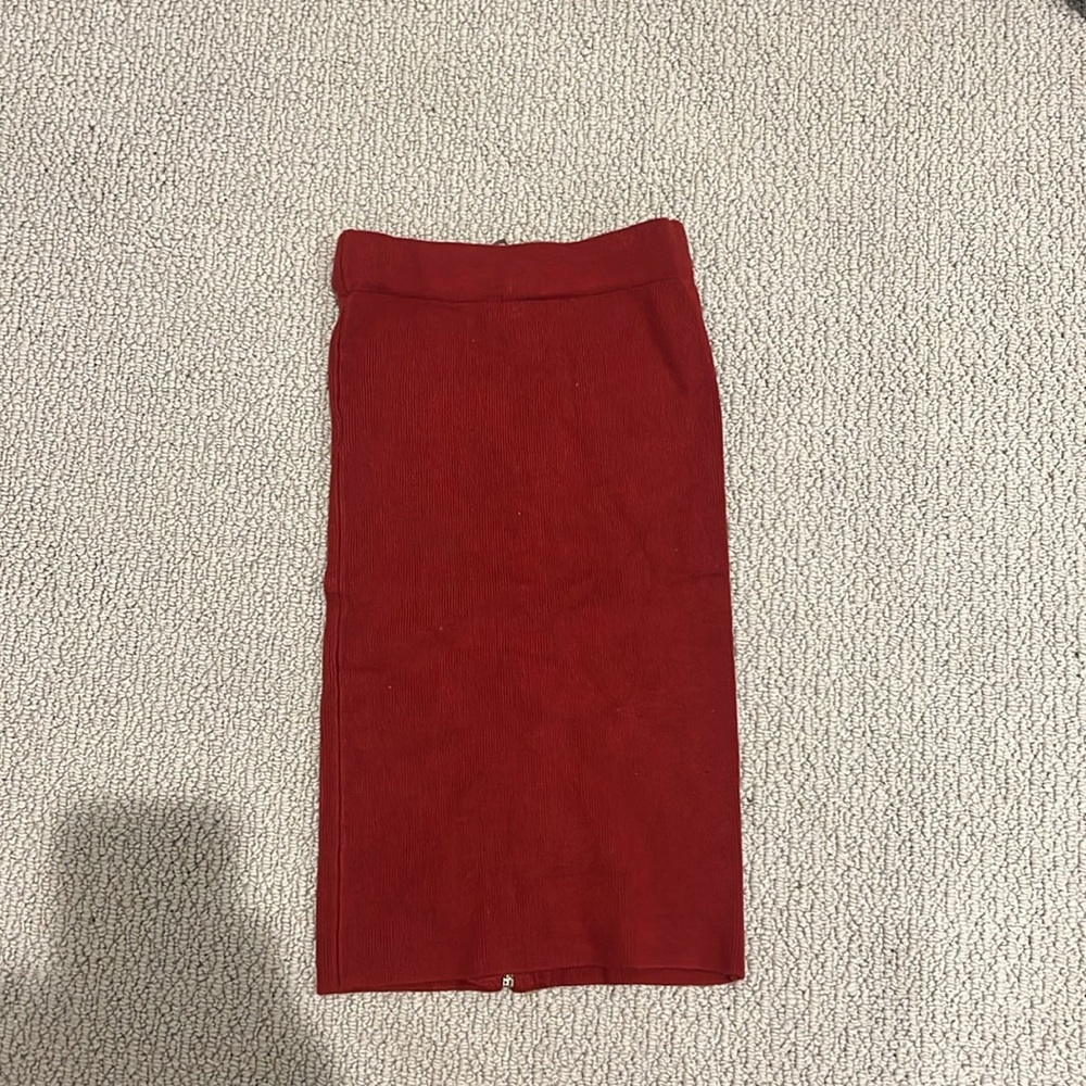 Forever 21 Red Pencil Skirt with Zipper - Picture 4 of 4